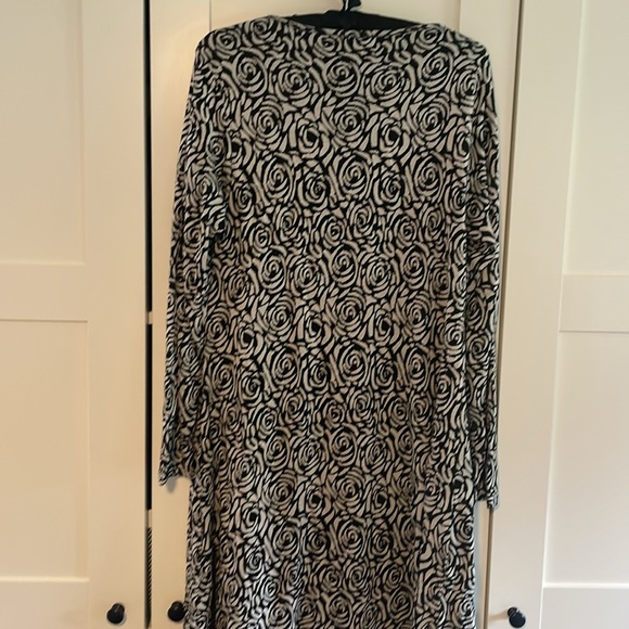 Beautiful floral tunic/dress with pockets - Picture 5 of 5